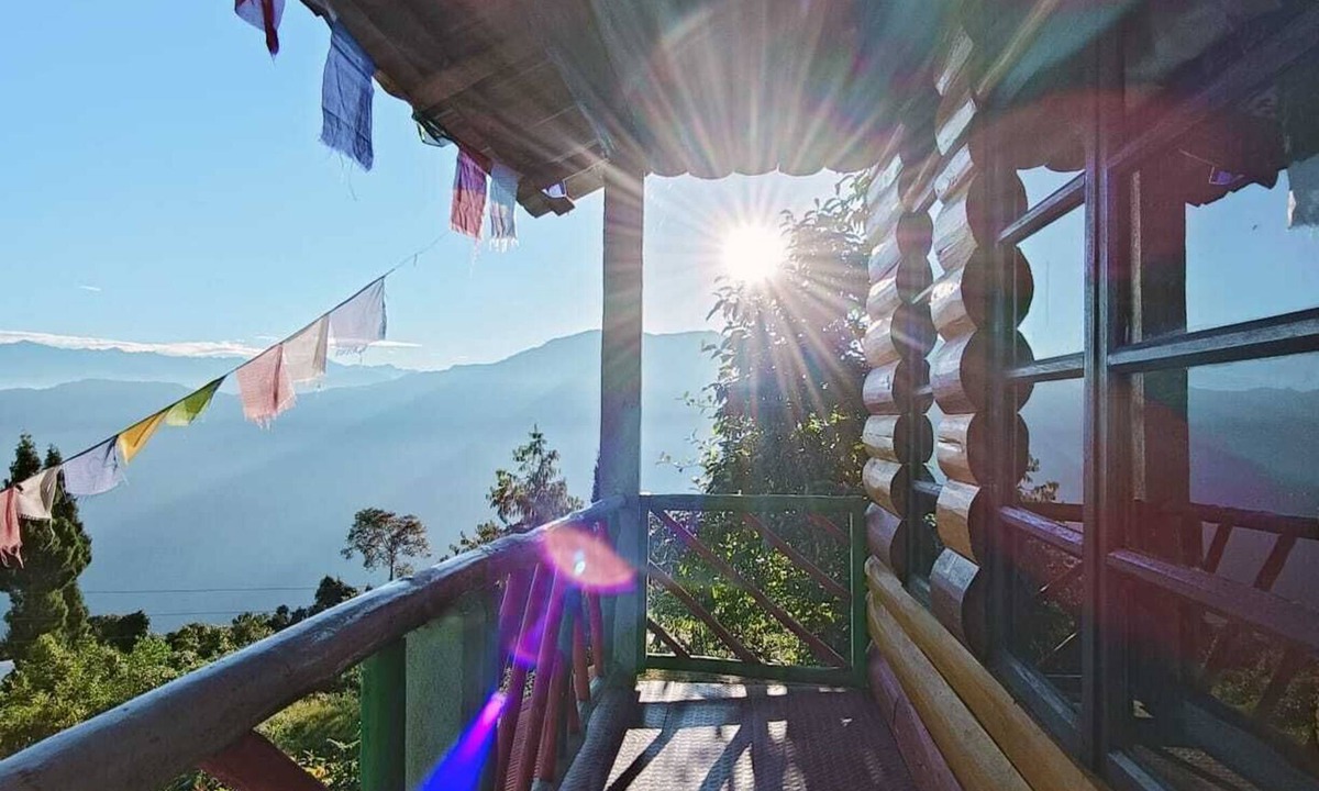 Rishop Hotel | Paradise Homestay
