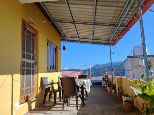 Almora House | Parvatin Binsar