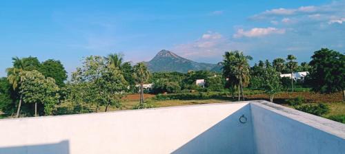 Tiruvannamalai House | Peace Haven - Tiru Arunachala Retreat, Tiruvannamalai