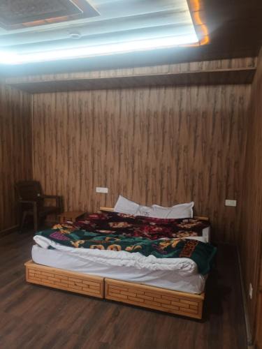 Naggar Cabin | Peace homestay Naggar kullu hp