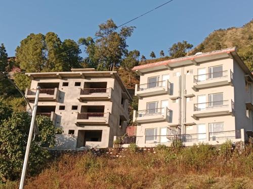 Bhimtal House | Peacefull Nest