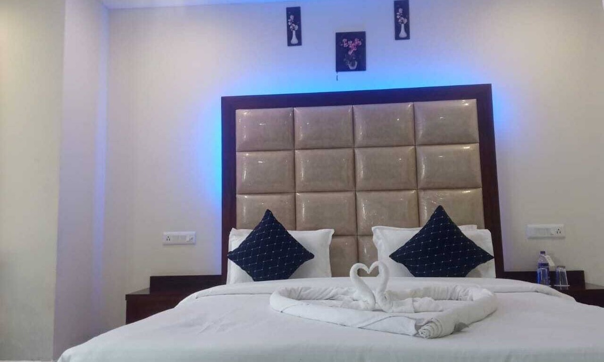 Najibabad Hotel | Pearl Residency