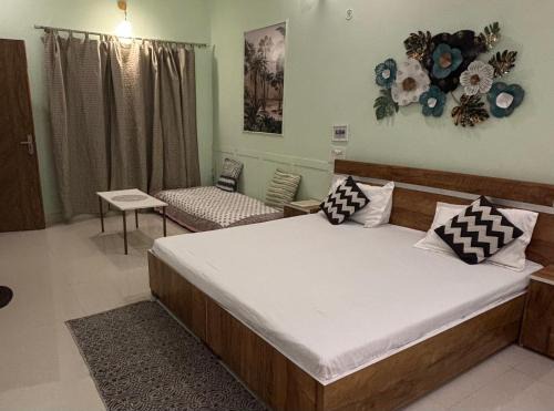 Mathura House | Peepal in Aranyaa Cottage Homestay Vrindavan