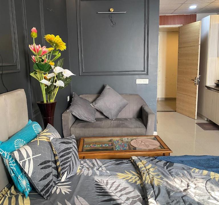 Greater Noida Apartment | Perfect party place, best for couple & Family stay