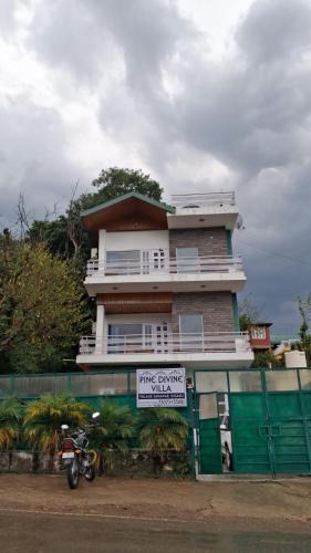 Kasauli Villa | Pine Divine Cottage, Kasauli