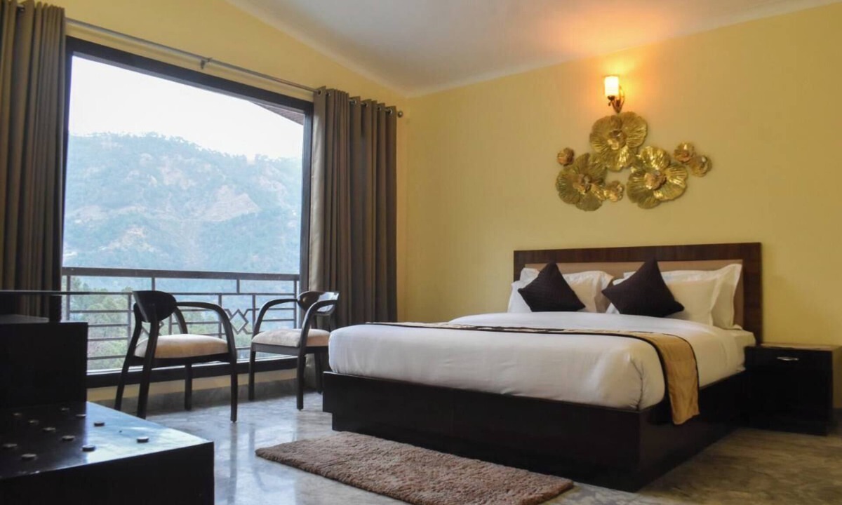 Kumarhatti Hotel | Pinewood Manor Kasauli