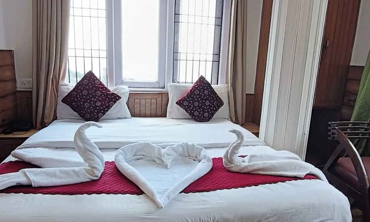 Shimla Hotel | Premium Hotel A-P-S-A-R-A Grand Shimla