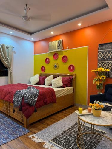 Sushant Lok Apartment | Private Cozy Space with Rooftop Garden in Delhi NCR and Gurgaon