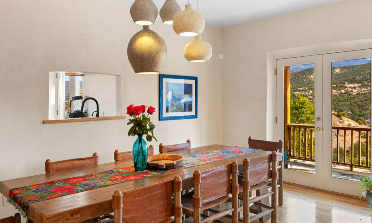 Tesuque House | Pulitzer Hillside Retreat - Hot Tub - Valley Views - Near Plaza & Ski Santa Fe