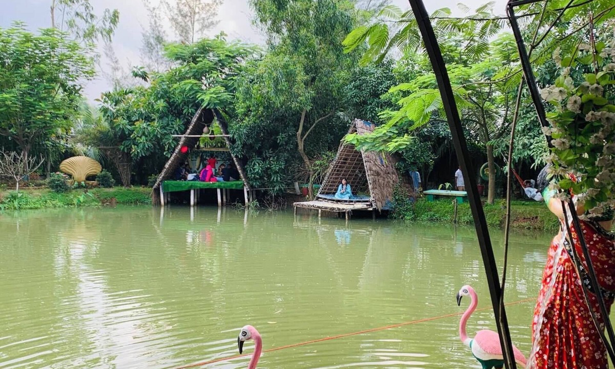 Dhaka Division Hotel | Purbachal Nijhum Polli Resort