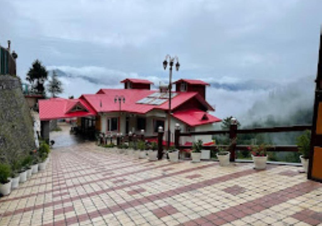 Theog Resort | Queen Himya Resort Kufri Shimla