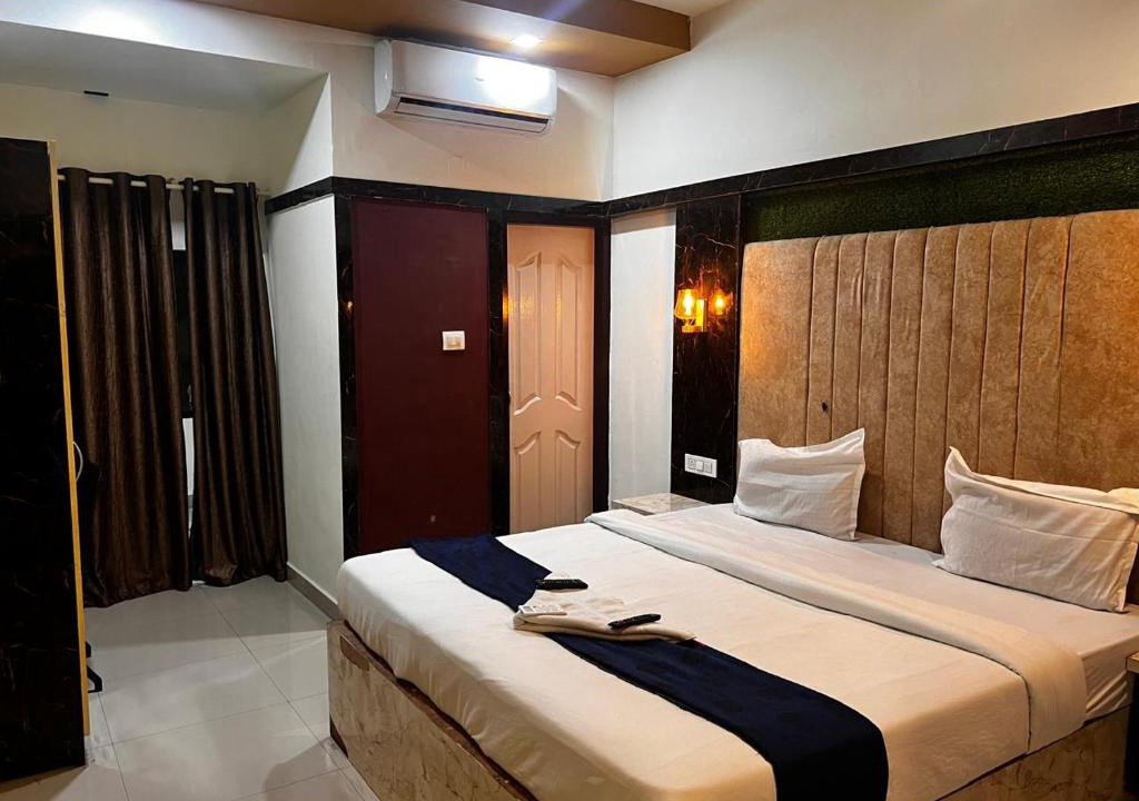 Shenoys Hotel | Queens Residency - Kochi