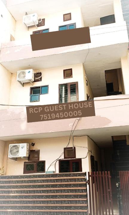 Phagwara Hotel | RCP Guest House -- LPU Law Gate
