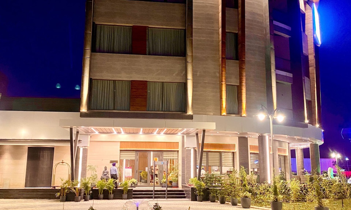 Mohali Hotel | Regenta Place Chandigarh Mohali