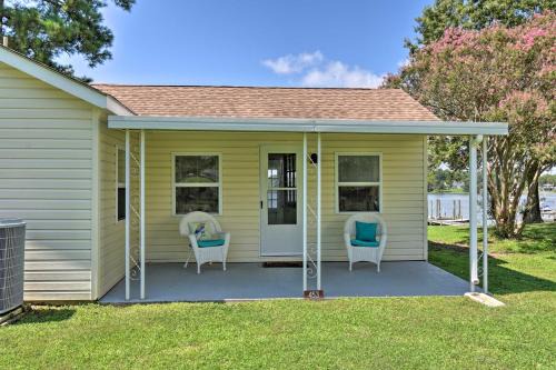 Deltaville House | Romantic Waterfront Abode with Patio & Dock!