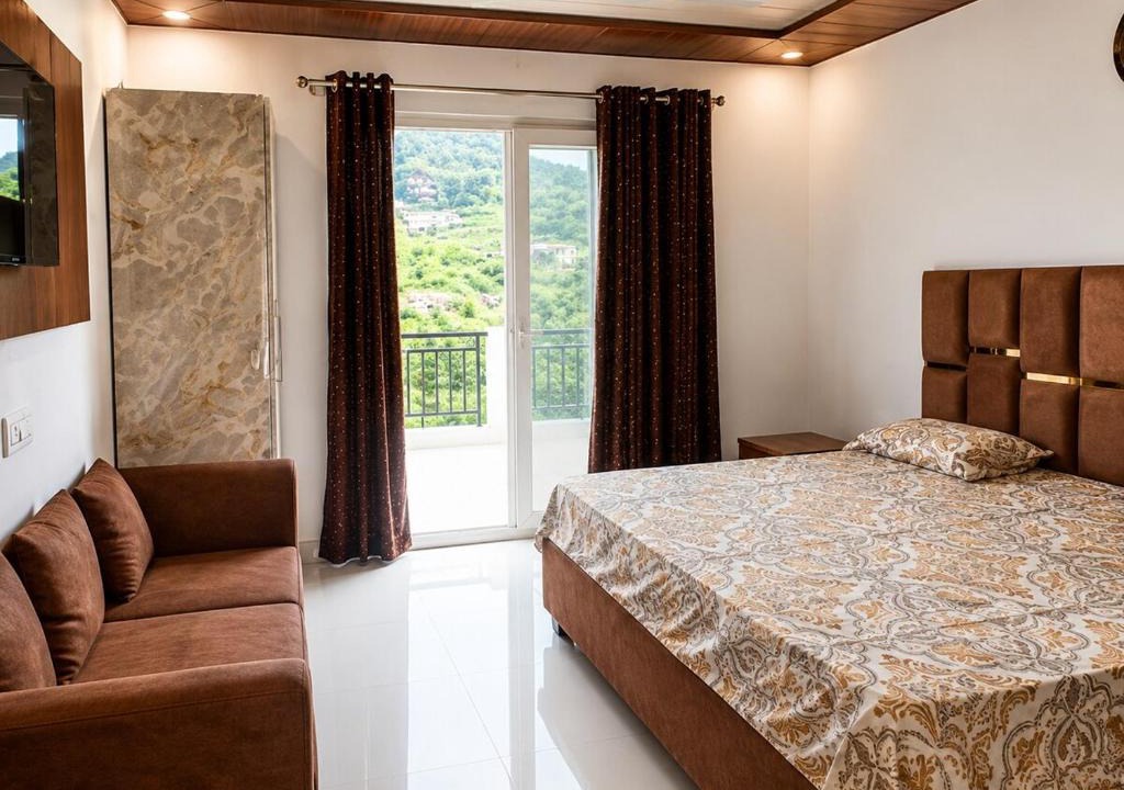 Bullawala Apartment | Room in Dehradun - Flat in Dehradun