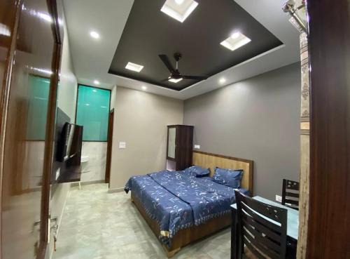 Una House | Royal Guest house