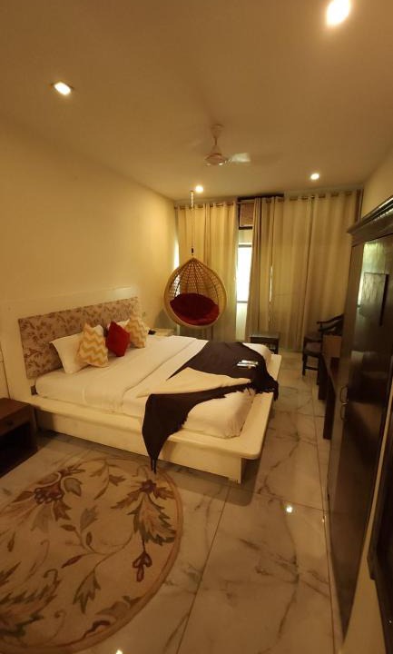 Chandigarh Hotel | RoyalVilla