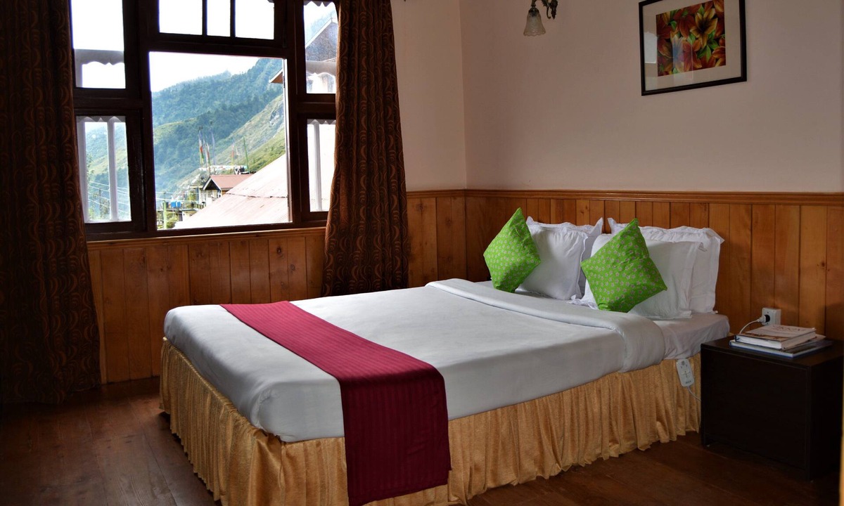 Mangan Hotel | Rufina Norling Zimkhang