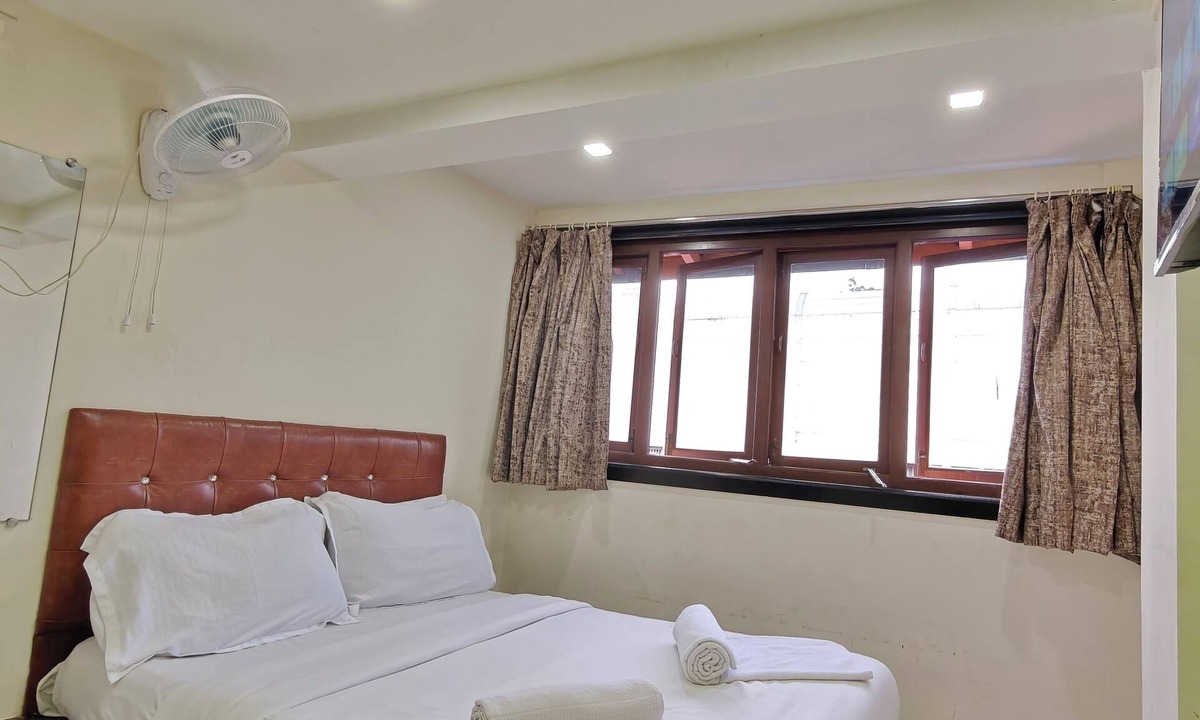 Dadar East Hotel | Sadguru Lodge Near Tata Hospital