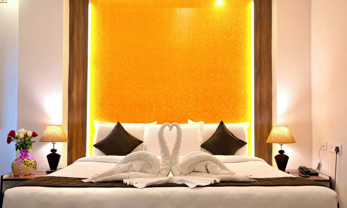Kalapettai Hotel | Sai Senthoor Paradise