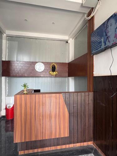 Pipra Dewas Hotel | Satyamev Grand Inn