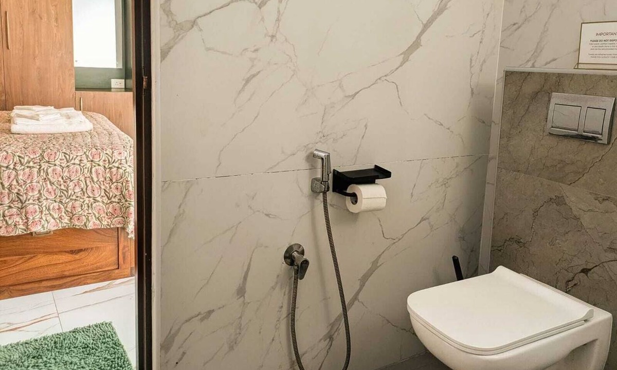 Kalapettai Apartment | Sea Breeze Villa- Azure, a 2-bedroom apartment with AC in charming Puducherry