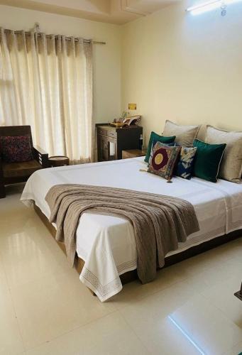 Turkaura House | Serenity Escape - A Pet Friendly Himalayan Stay