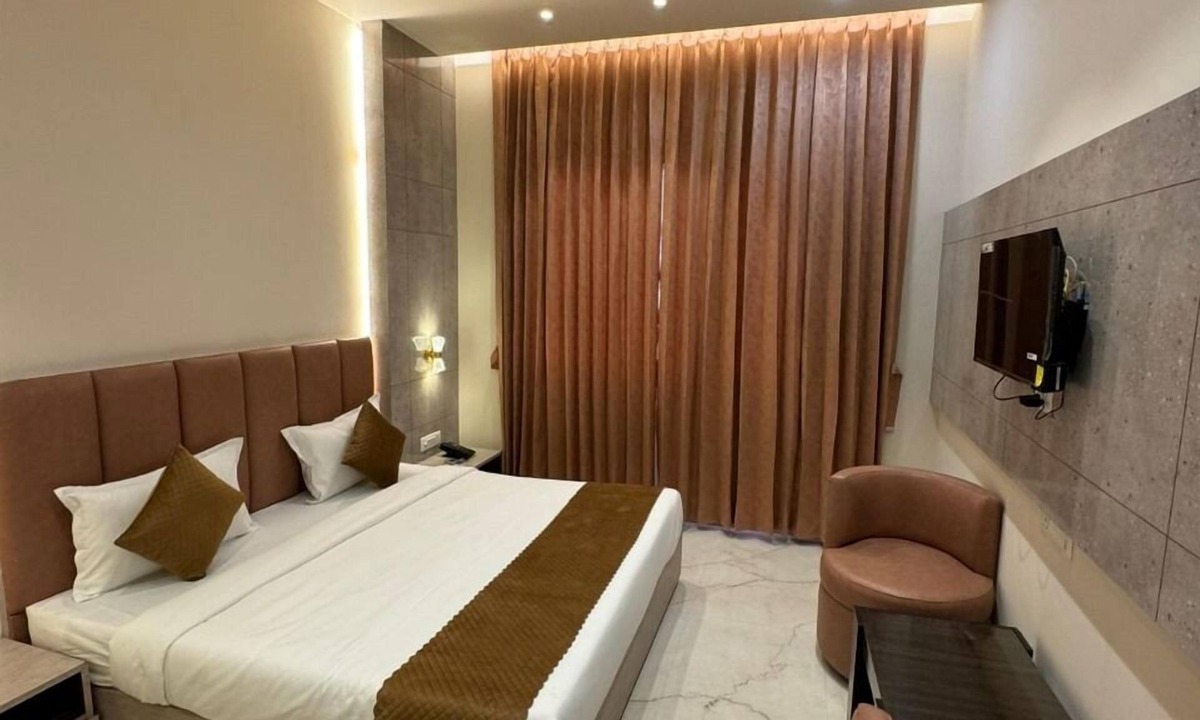 Lucknow Hotel | Sethi Grand Hotel