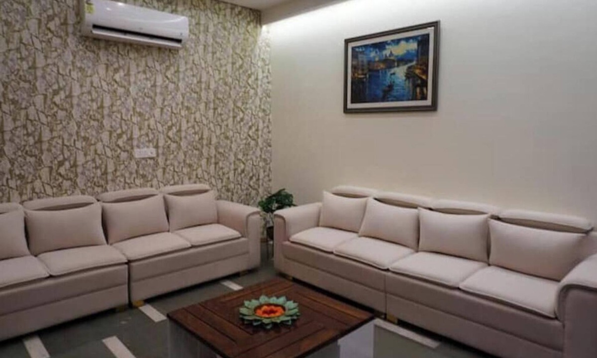 Agra Apartment | Shahatoot Stays – Stylish 1BHK Luxury Retreat in Dayalbagh, Agra