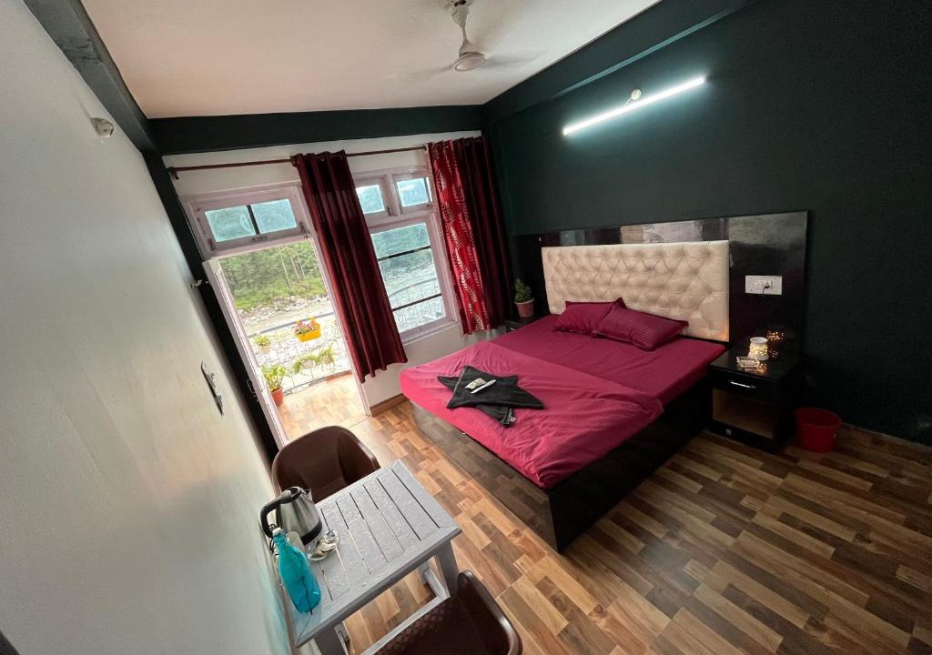 Kasol House | Shanti Cafe - Signature Stays Kasol