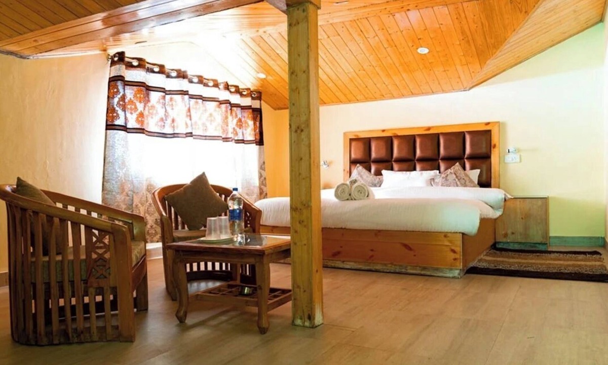 Shimla Bed & Breakfast | Shimla Hill View