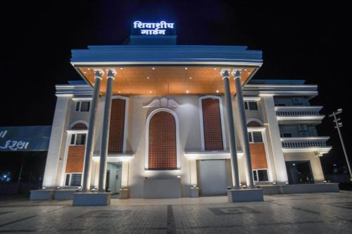 Rau Hotel | Shivashish Resort