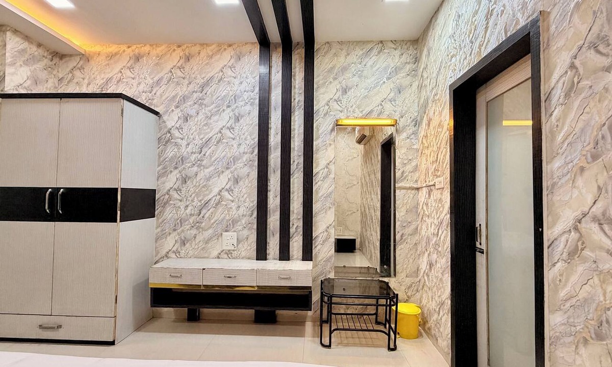 Rau Hotel | Shubh Kaaraj Resort