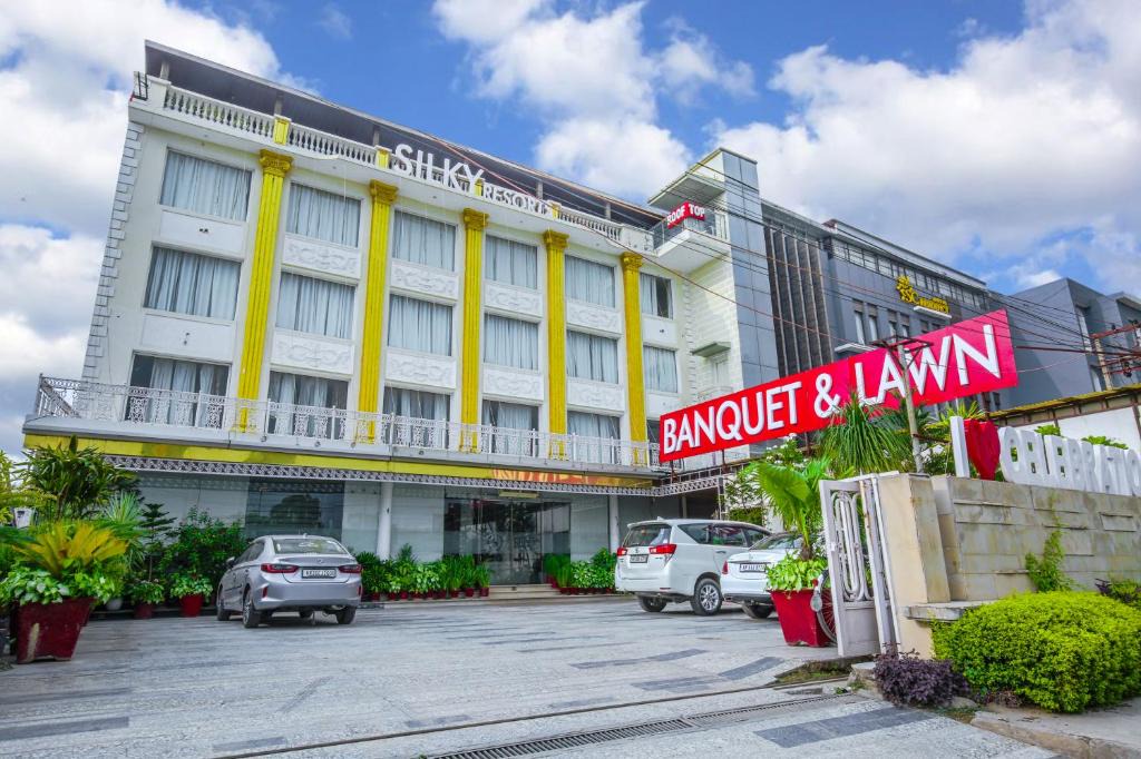 Zirakpur Hotel | Silky Hotel & Resorts