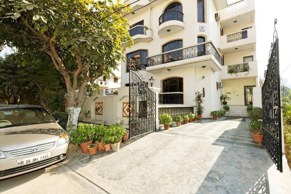 DLF City Hotel | Silver Oak