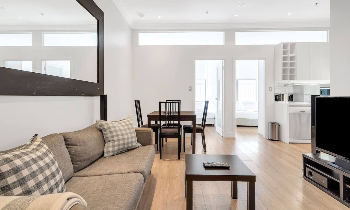 Woolloomooloo Apartment | Simply Sydney City Living off Wharf Roadway