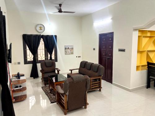 Tiruchirappalli Villa | SK Aarshan's Homestay