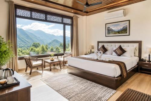 Kandaghat Resort | Skywood by Vankuteer - Pool & Mountain view Rooms
