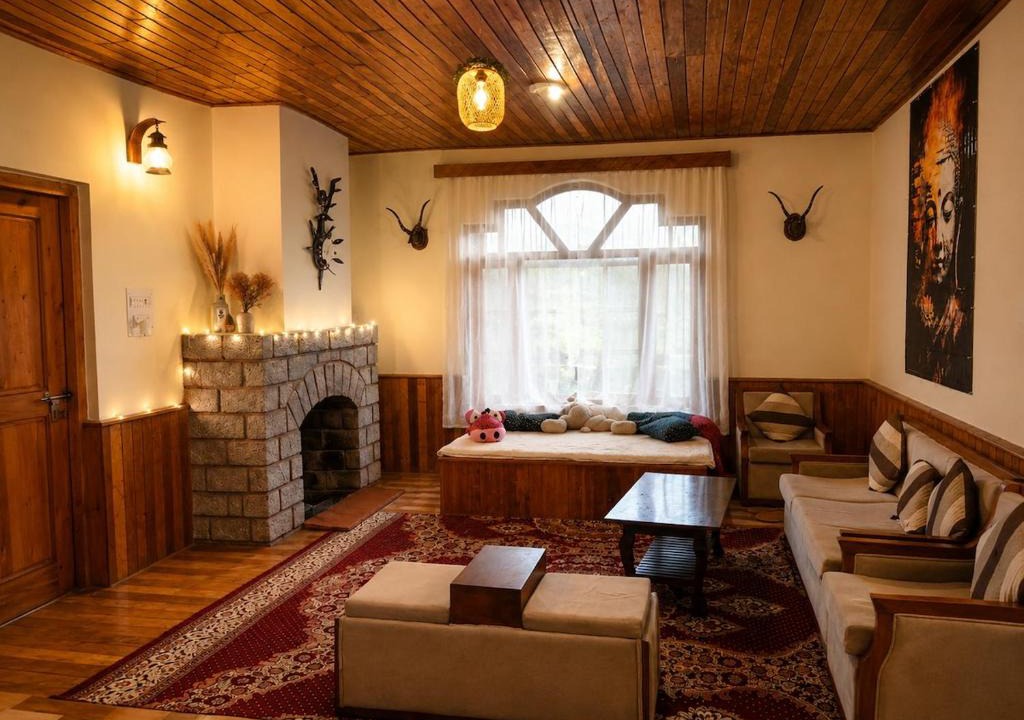 Manali Villa | Snow Peaks & Valley Views, Pet-Friendly, Hallan