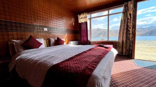 Leh Hotel | Soma Retreat Cottage, Pangong Lake