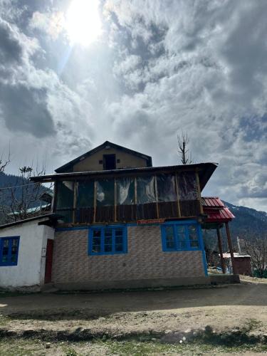 Kullu House | Space garden kalga