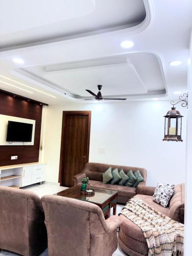 Bullawala Apartment | Spacious 2 BHK Independent Apartment IT Park