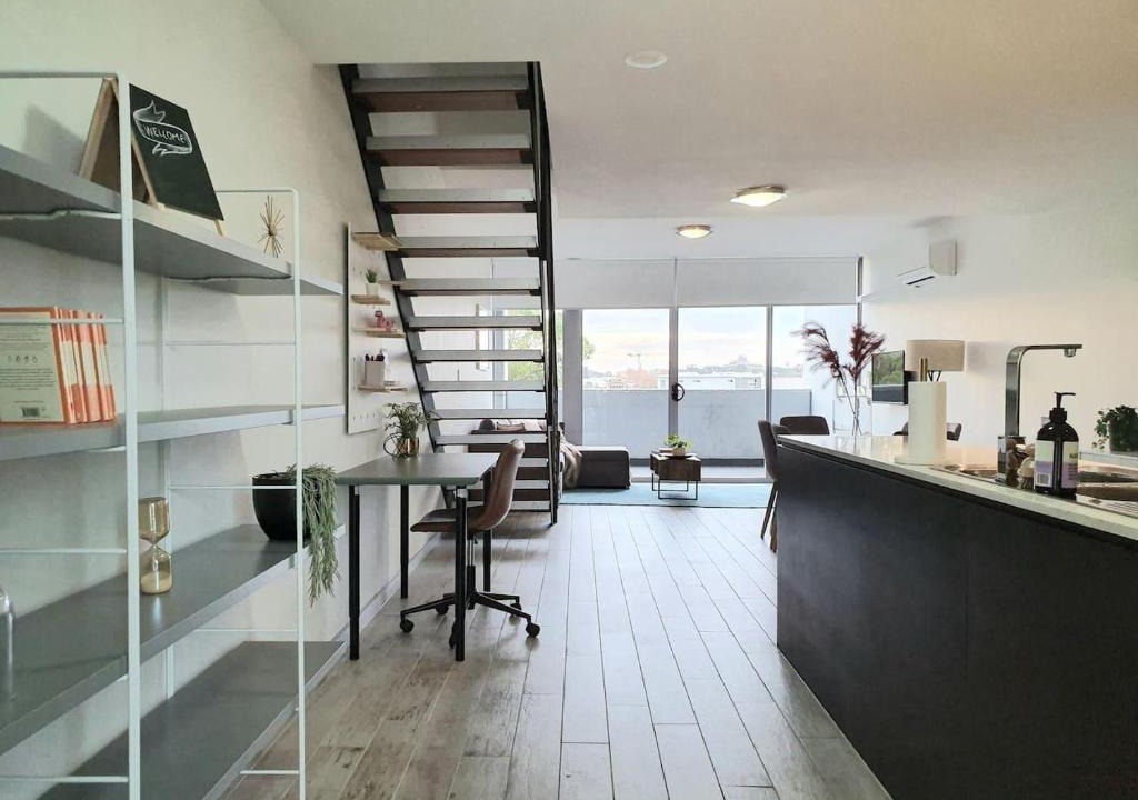 Alexandria Apartment | Spacious & Fresh - City Apartment With Parking