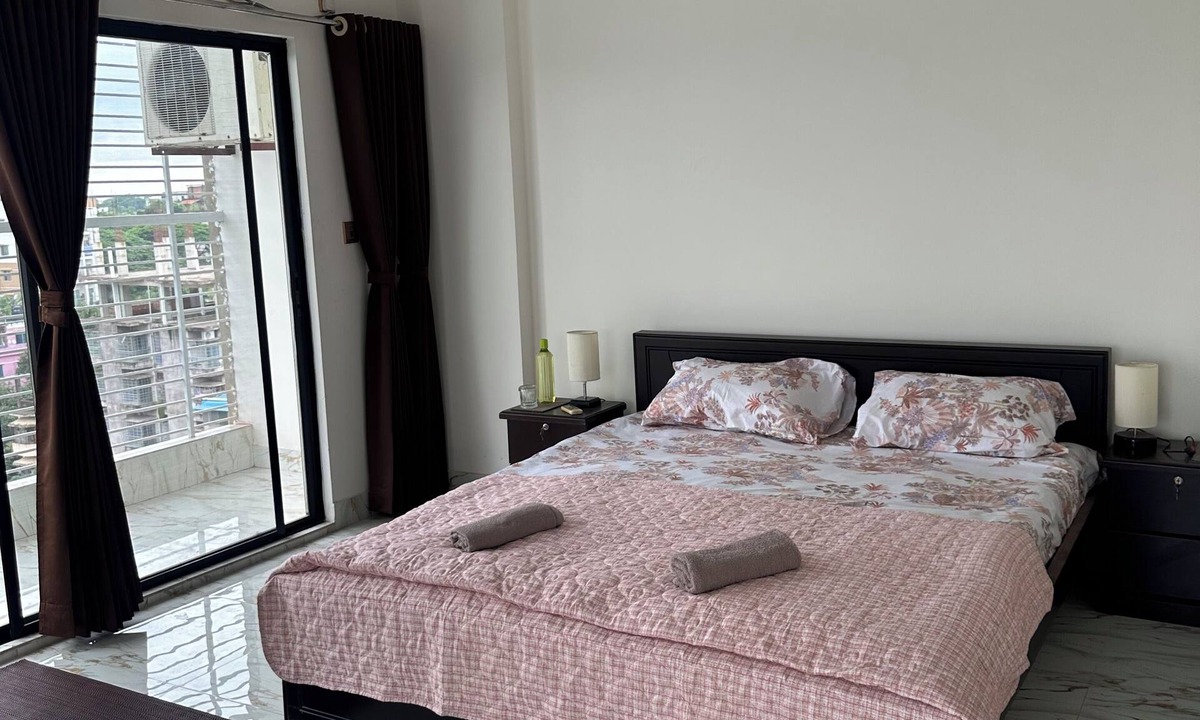 Chittagong Apartment | Specious Wonderful 3-AC & 1 NON AC bedroom apartment in West Khulshi,Chittagong