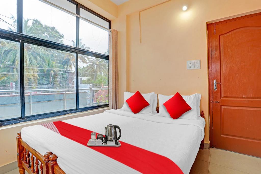 Kumarapuram Hotel | SPOT ON The New View Regency