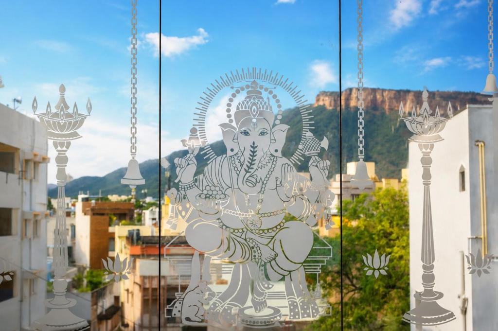 Tirupati Hotel | SRL Grand Residency