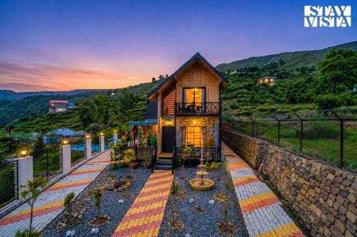 Patnitop Villa | StayVista at Chalet Royale with BBQ, Bonfire