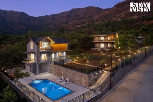 Paud Villa | StayVista at Earthy Escapes with Pool & BBQ
