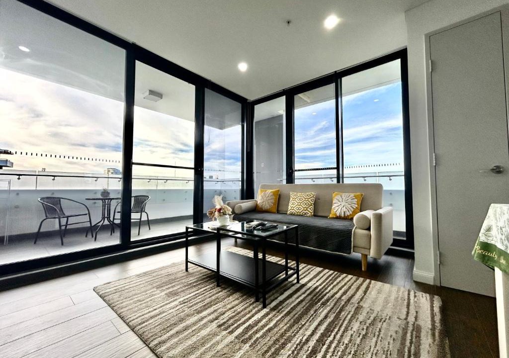 Sydney Olympic Park Apartment | Sun-filled Apt w Stunning Open Views of Park&City